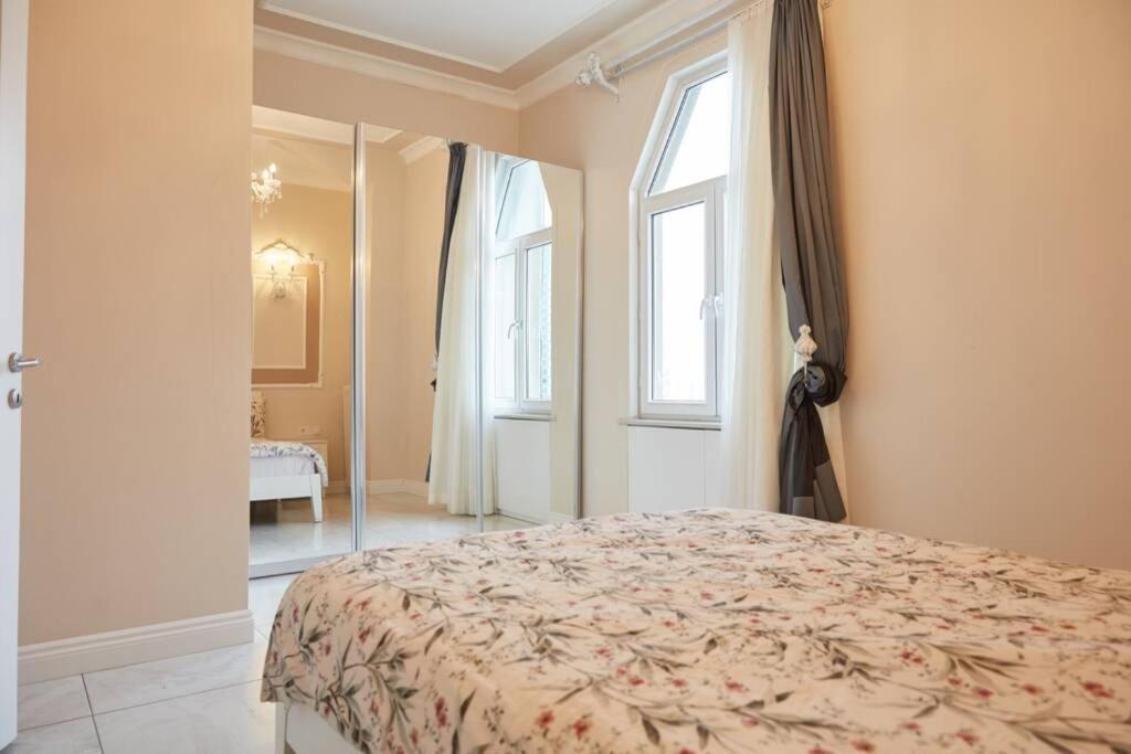 Taksim Square Apartment, Great View, Luxury Istanbul Eksteriør bilde